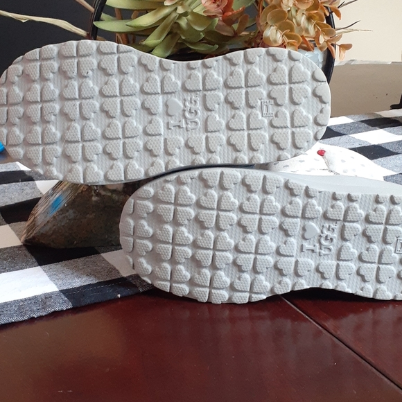 💯 NEW I Heart Ugg Kisses - Picture 4 of 5